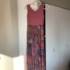 Maxi dress
